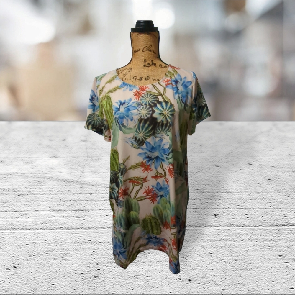 Minkpink floral cactus tee dress size S